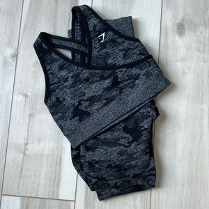 Gymshark black Adapt Camo seamless sports bra and leggings set - small